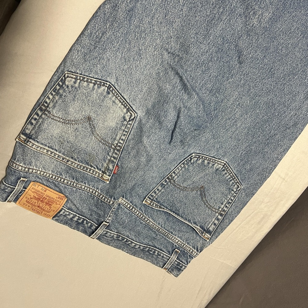 Levis 550 Jeans Mens 38x30 Blue Light Wash Relaxed Tapered Leg Denim Casual - Picture 4 of 8
